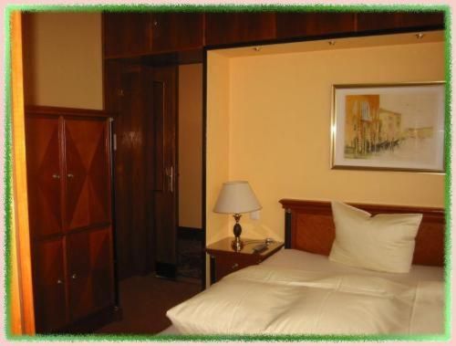 Hotel Silberhorn Erlangen Oda fotoğraf